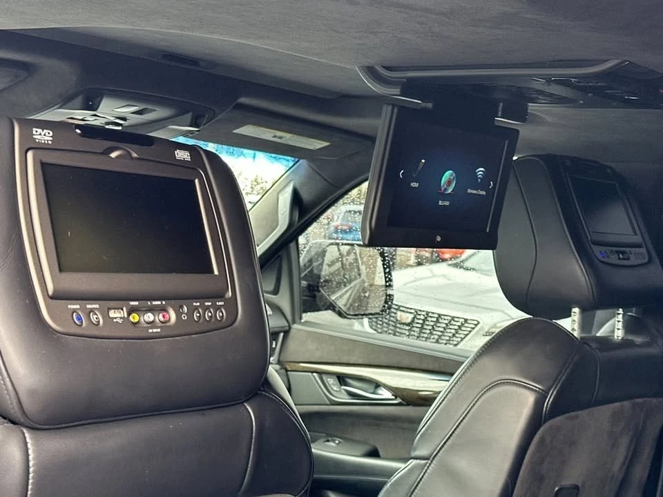 2017 Cadillac Escalade 4th Gen - Image 13 of 18