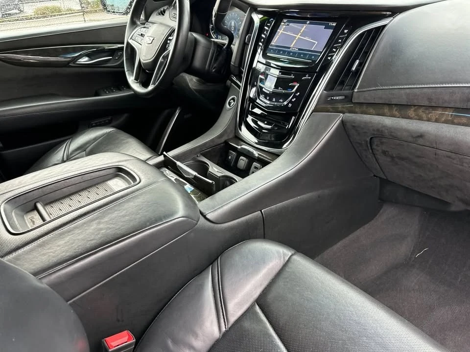 2017 Cadillac Escalade 4th Gen - Image 16 of 18