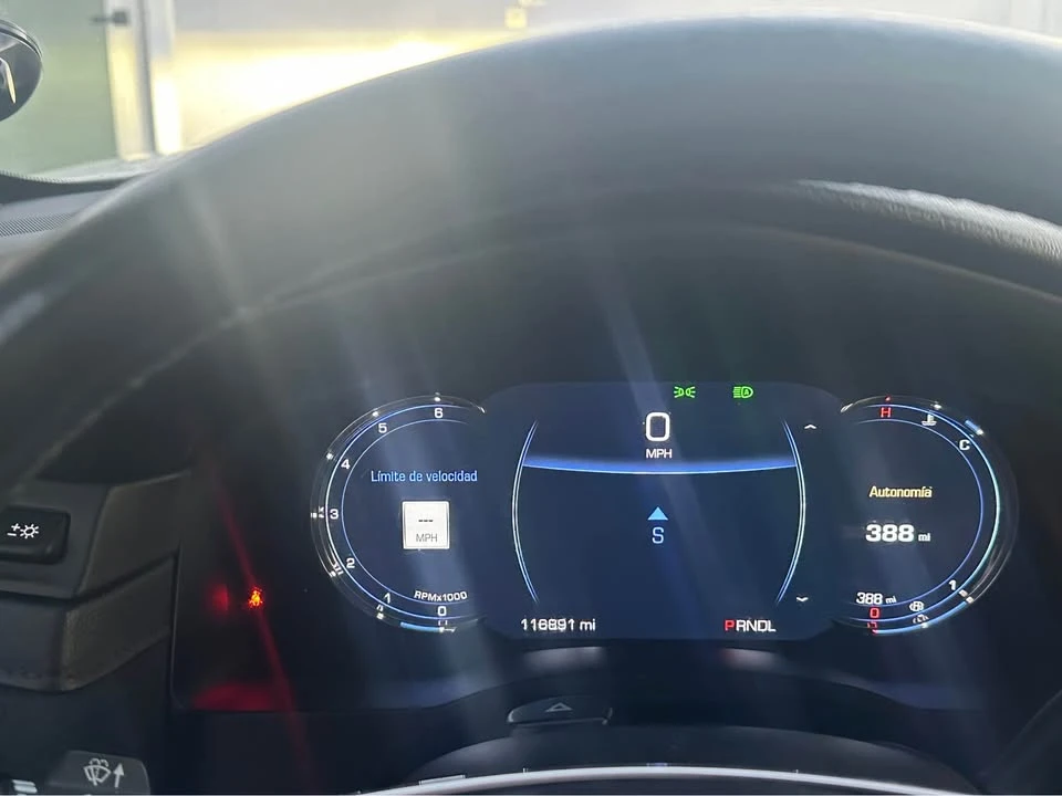 2017 Cadillac Escalade 4th Gen - Image 19 of 20
