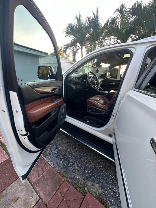 2017 Cadillac Escalade 4th Gen - Image 8 of 20