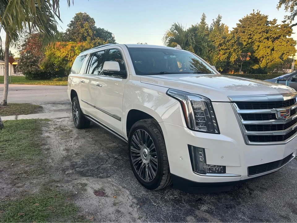 2017 Cadillac Escalade 4th Gen - Image 17 of 20