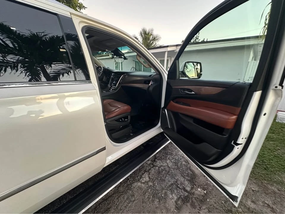 2017 Cadillac Escalade 4th Gen - Image 2 of 20