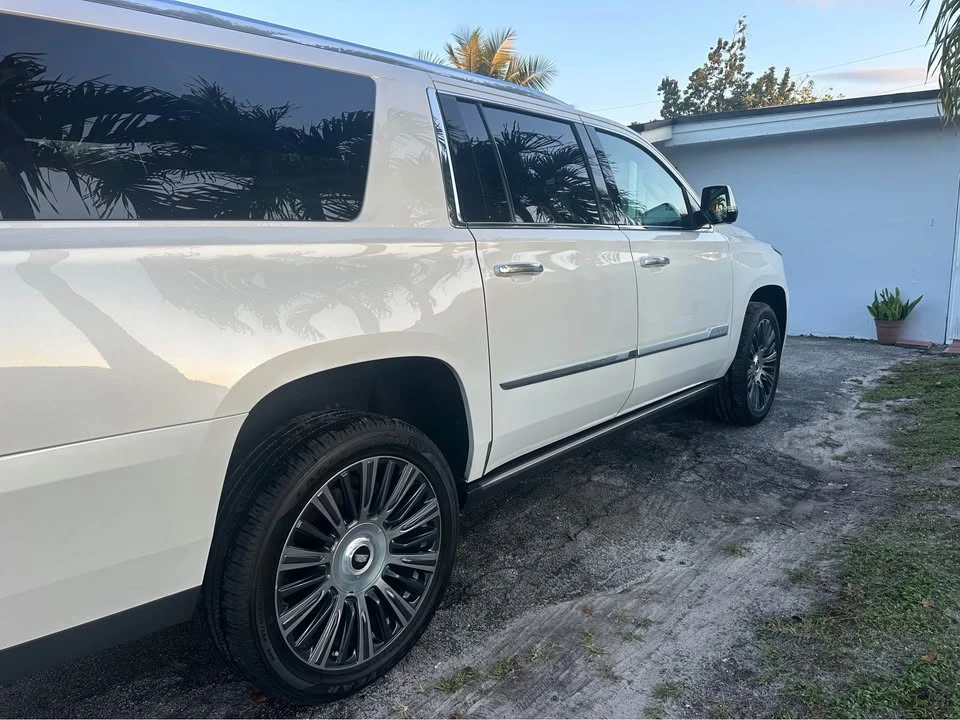 2017 Cadillac Escalade 4th Gen - Image 20 of 20