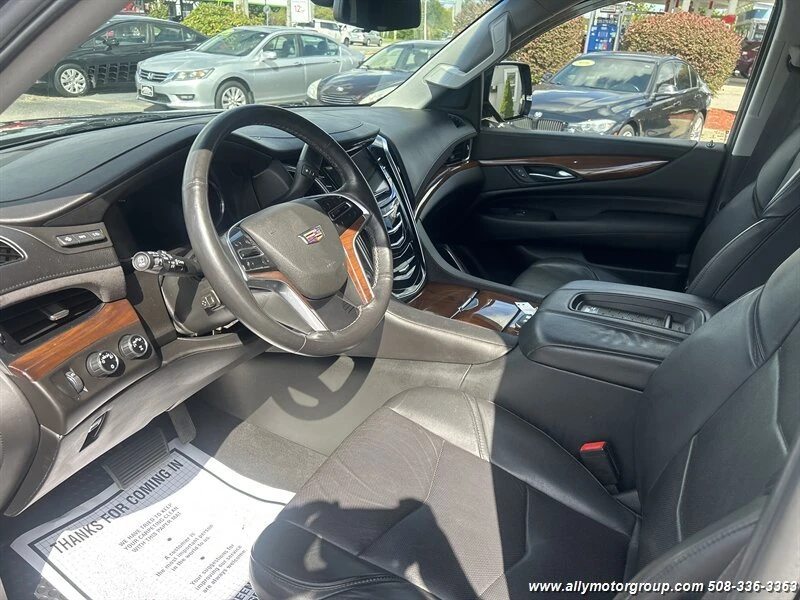 2017 Cadillac Escalade 4th Gen - Image 11 of 19