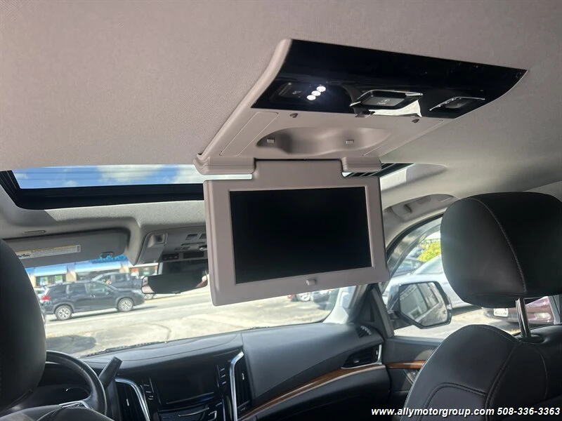 2017 Cadillac Escalade 4th Gen - Image 16 of 19