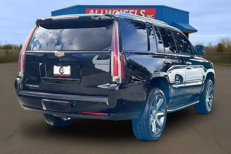 2017 Cadillac Escalade 4th Gen - Image 11 of 20