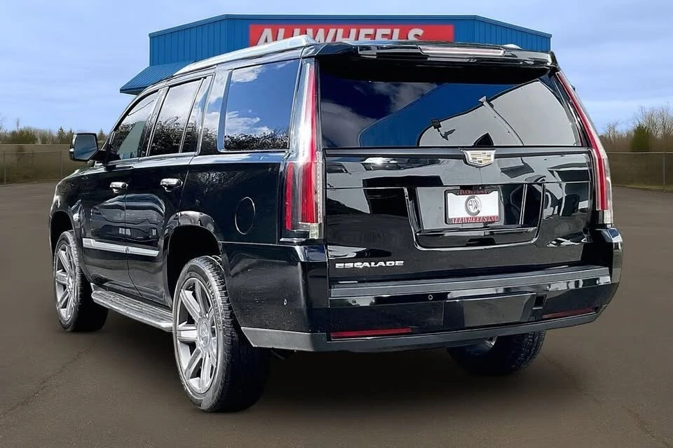 2017 Cadillac Escalade 4th Gen - Image 2 of 20