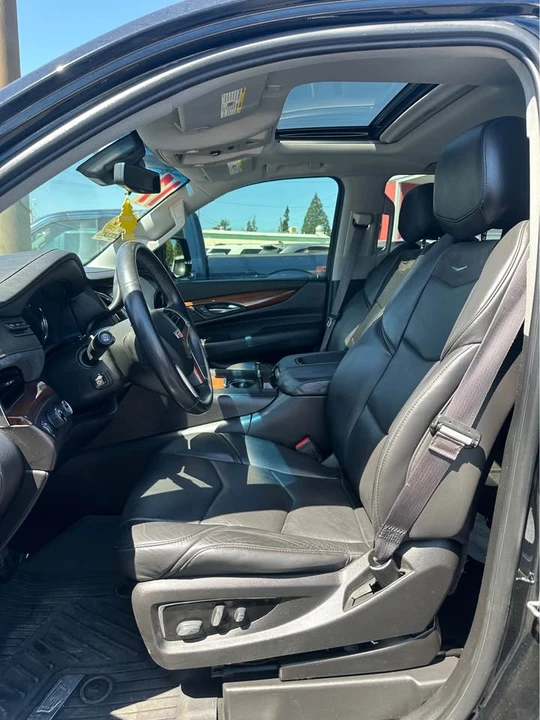 2017 Cadillac Escalade 4th Gen - Image 13 of 18