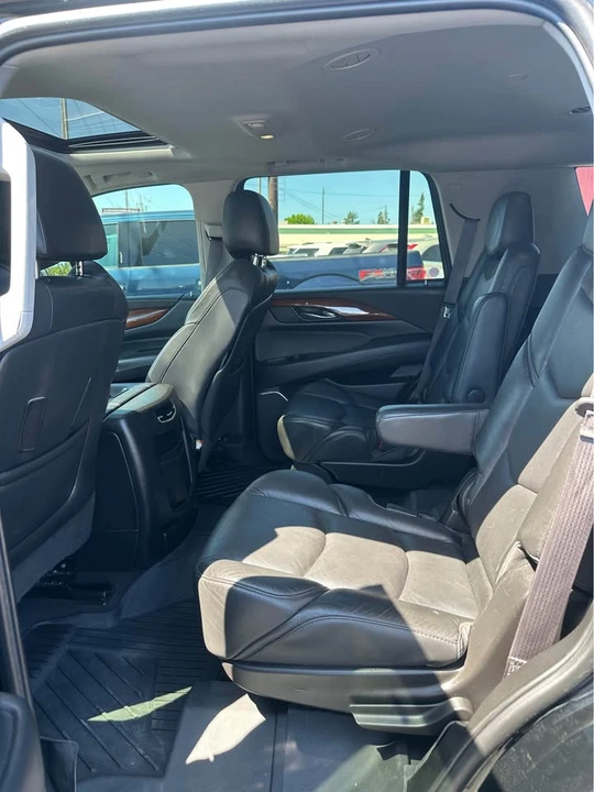 2017 Cadillac Escalade 4th Gen - Image 8 of 18