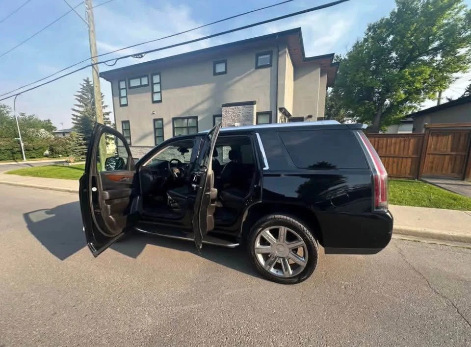 2017 Cadillac Escalade 4th Gen - Image 8 of 9