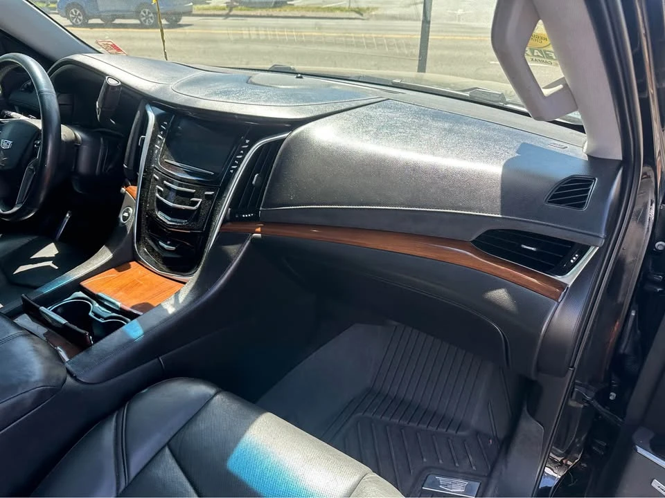 2017 Cadillac Escalade 4th Gen - Image 11 of 18