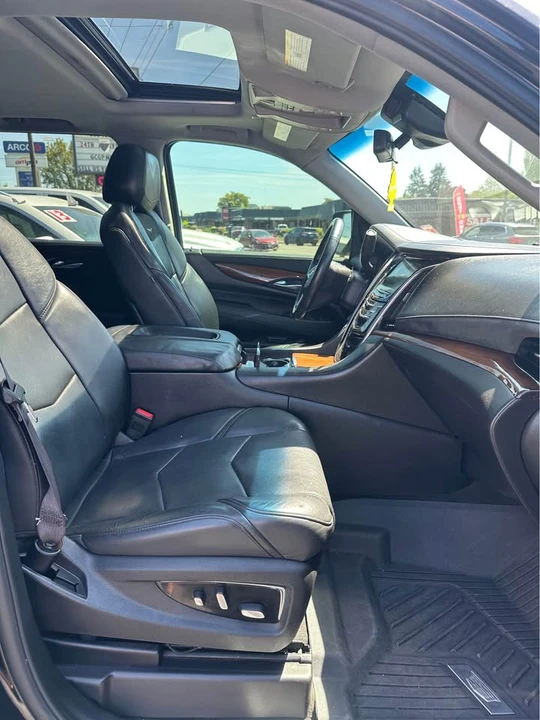 2017 Cadillac Escalade 4th Gen - Image 10 of 18