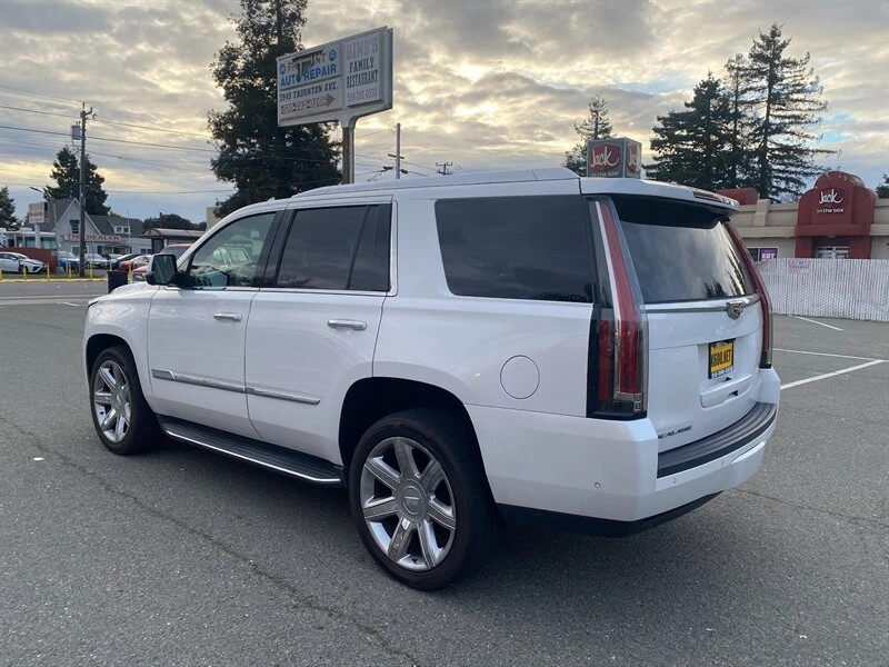 2017 Cadillac Escalade 4th Gen - Image 18 of 20