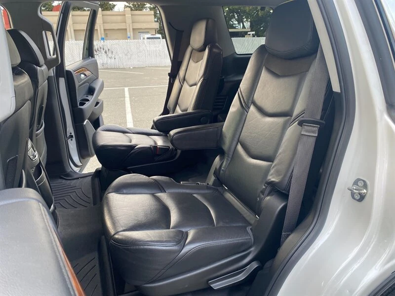 2017 Cadillac Escalade 4th Gen - Image 6 of 20