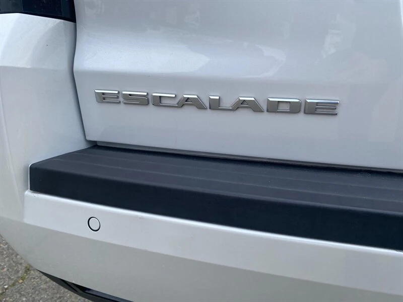2017 Cadillac Escalade 4th Gen - Image 17 of 20