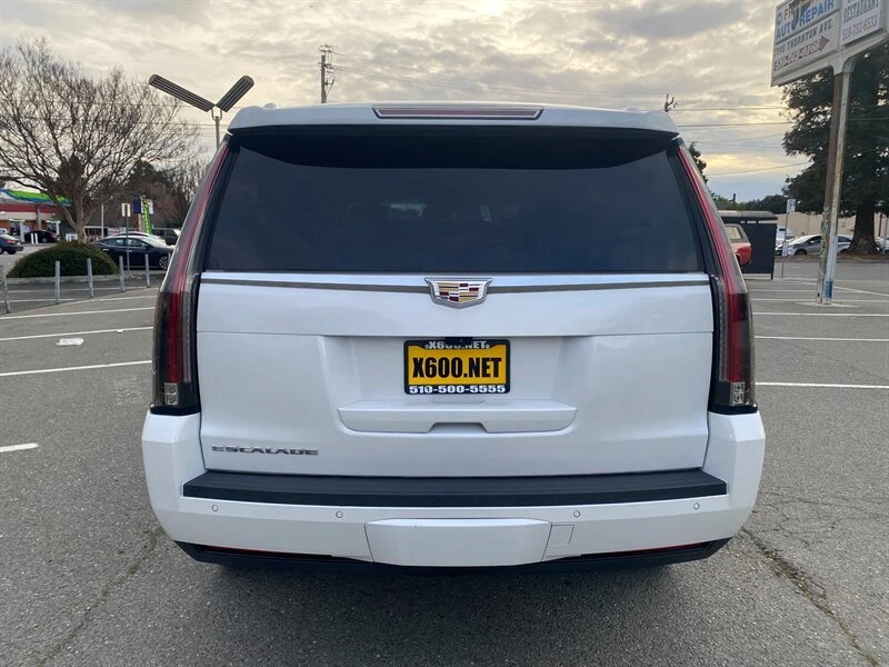 2017 Cadillac Escalade 4th Gen - Image 15 of 20