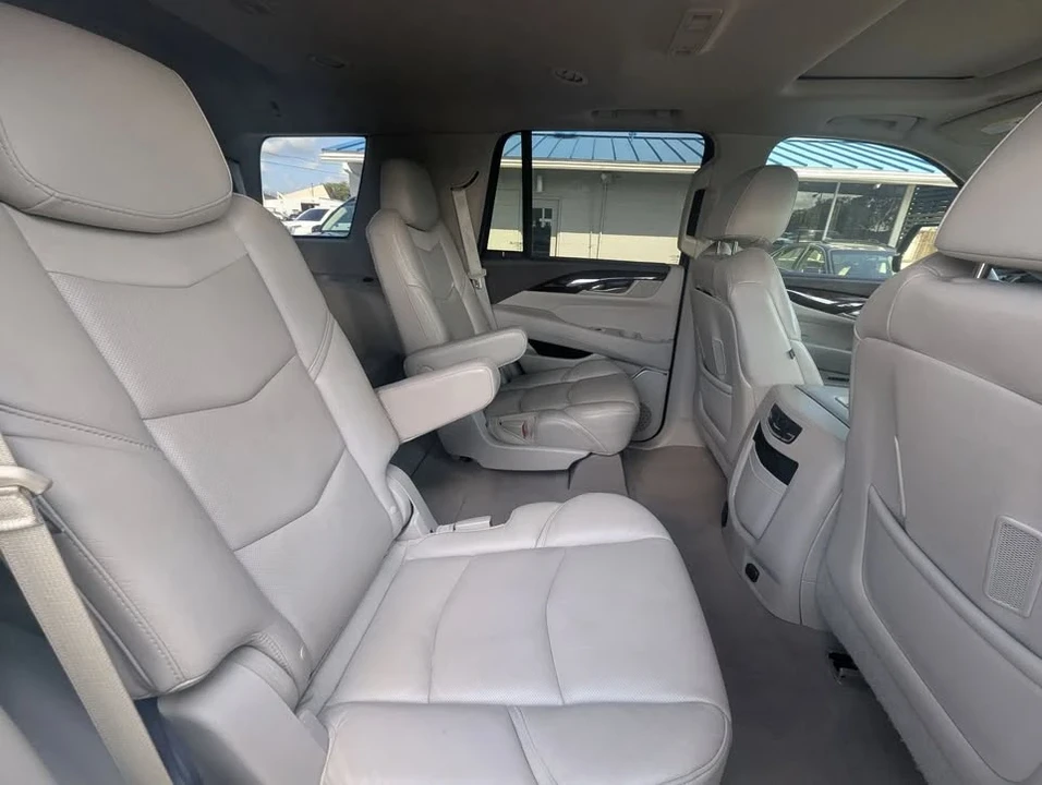 2017 Cadillac Escalade 4th Gen - Image 16 of 20