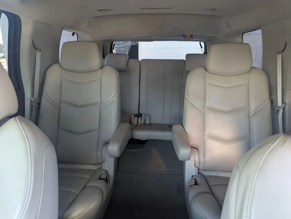 2017 Cadillac Escalade 4th Gen - Image 19 of 20