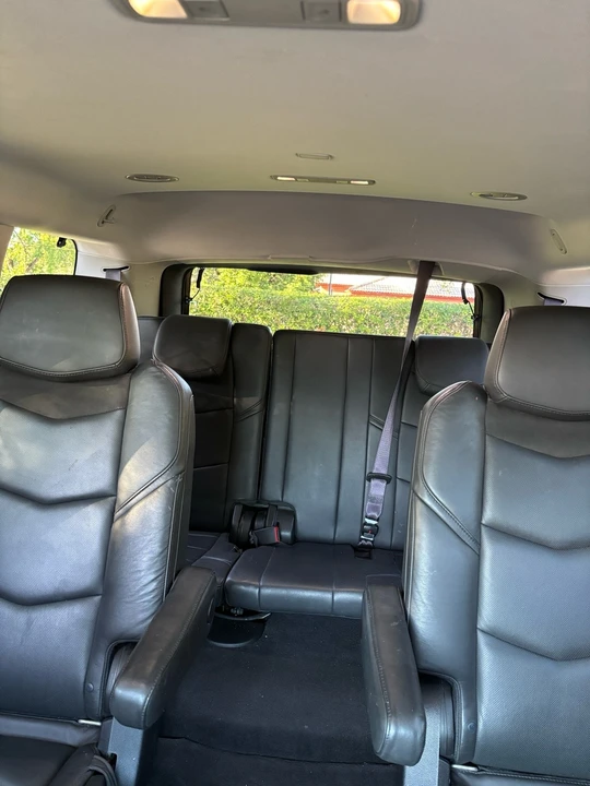 2017 Cadillac Escalade 4th Gen - Image 9 of 10