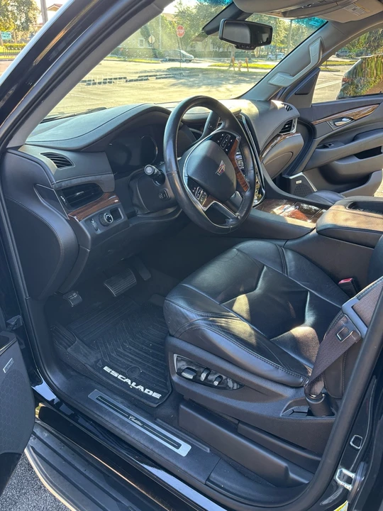 2017 Cadillac Escalade 4th Gen - Image 10 of 10