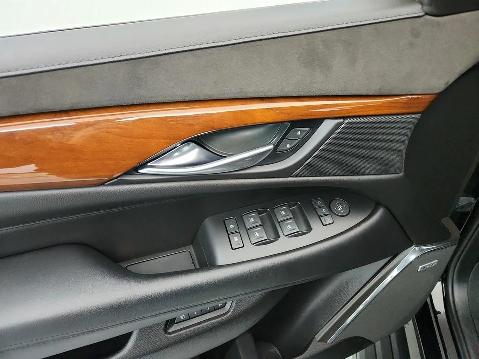 2017 Cadillac Escalade 4th Gen - Image 20 of 21