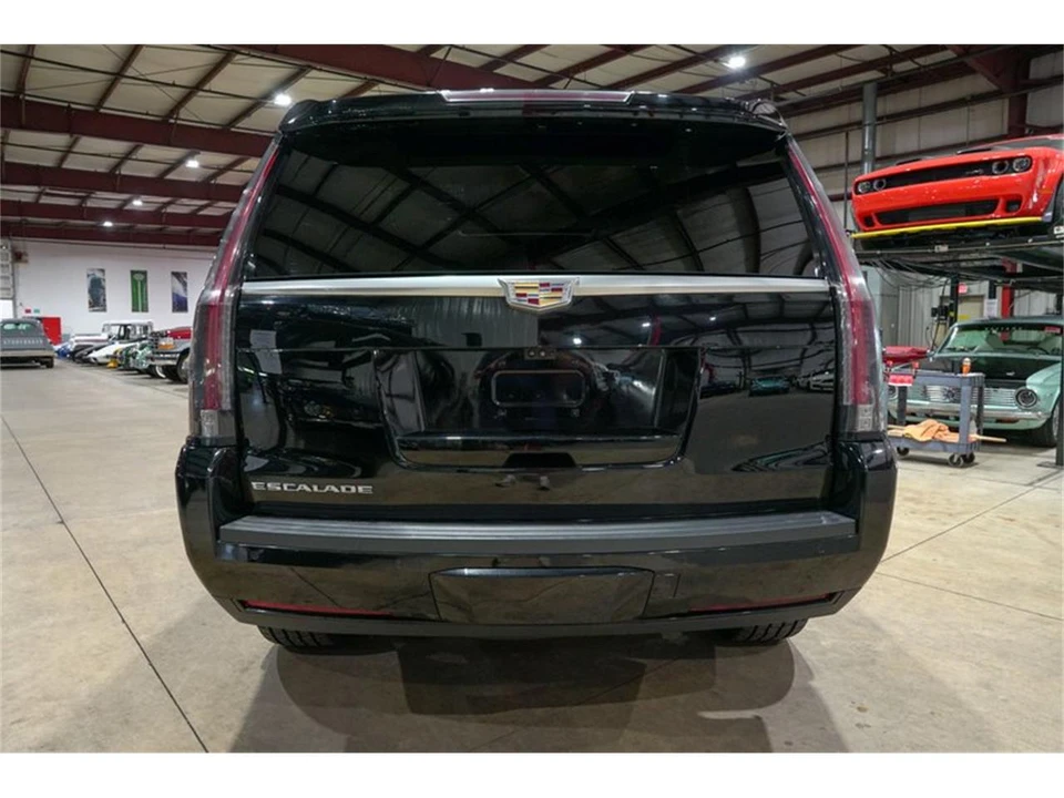 2017 Cadillac Escalade 4th Gen - Image 7 of 31