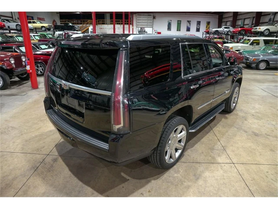 2017 Cadillac Escalade 4th Gen - Image 17 of 31