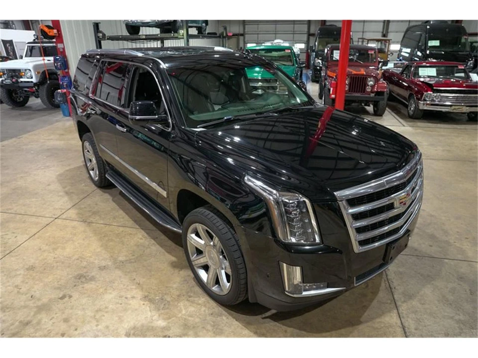 2017 Cadillac Escalade 4th Gen - Image 14 of 31
