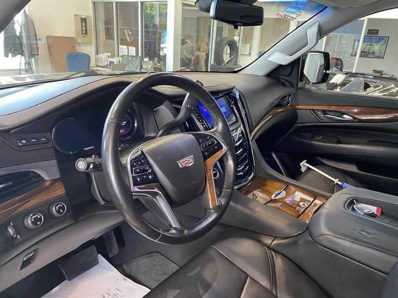 2017 Cadillac Escalade 4th Gen - Image 10 of 10