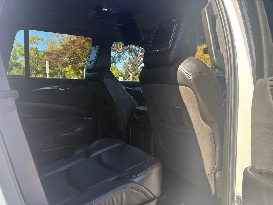 2017 Cadillac Escalade 4th Gen - Image 14 of 19
