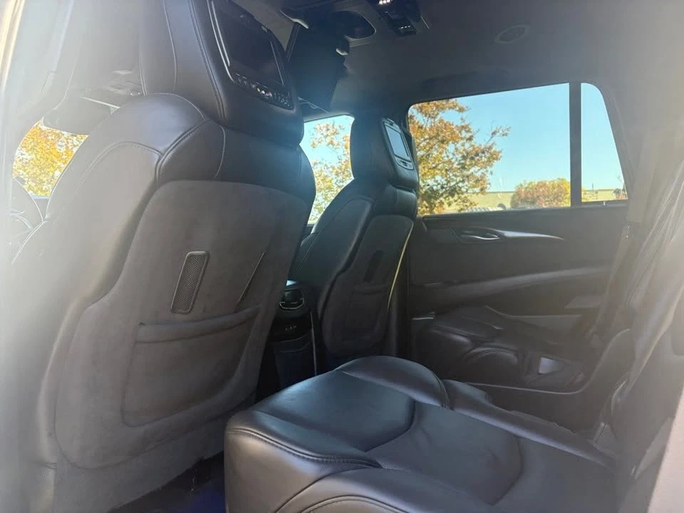 2017 Cadillac Escalade 4th Gen - Image 13 of 19