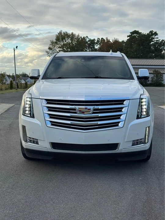 2017 Cadillac Escalade 4th Gen - Image 2 of 19