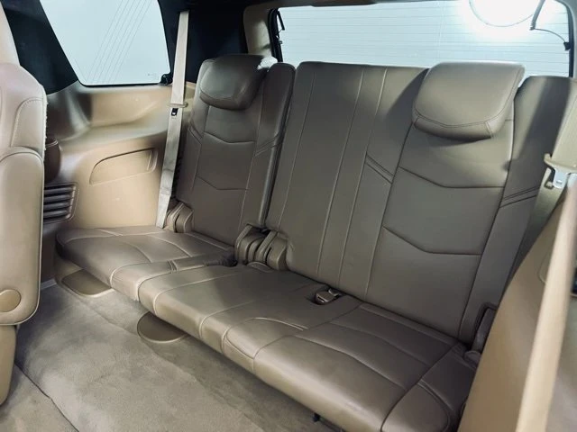 2017 Cadillac Escalade 4th Gen - Image 17 of 20