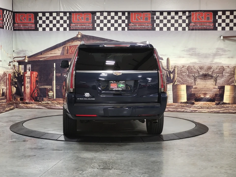 2017 Cadillac Escalade 4th Gen - Image 17 of 19