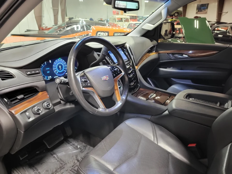 2017 Cadillac Escalade 4th Gen - Image 4 of 19