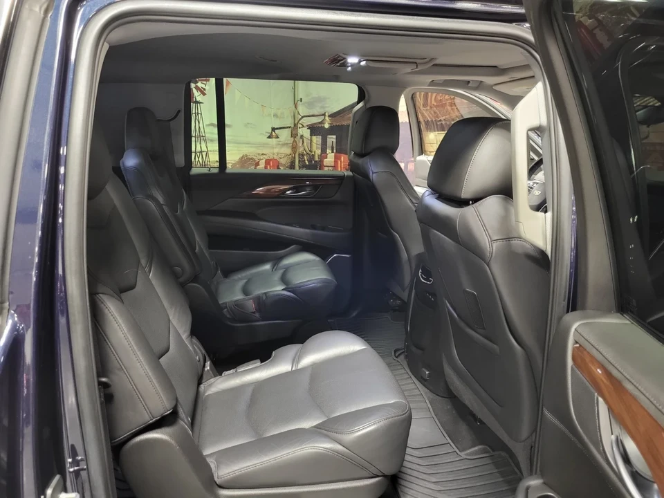 2017 Cadillac Escalade 4th Gen - Image 6 of 19