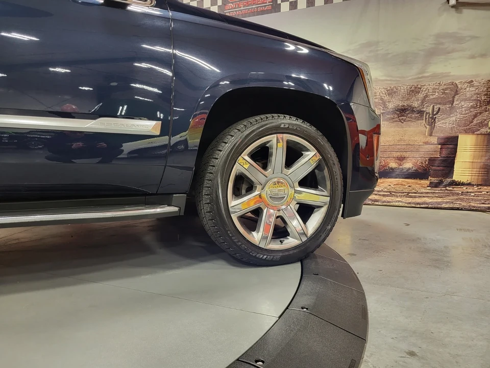 2017 Cadillac Escalade 4th Gen - Image 8 of 19