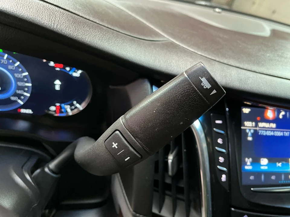 2017 Cadillac Escalade 4th Gen - Image 16 of 21