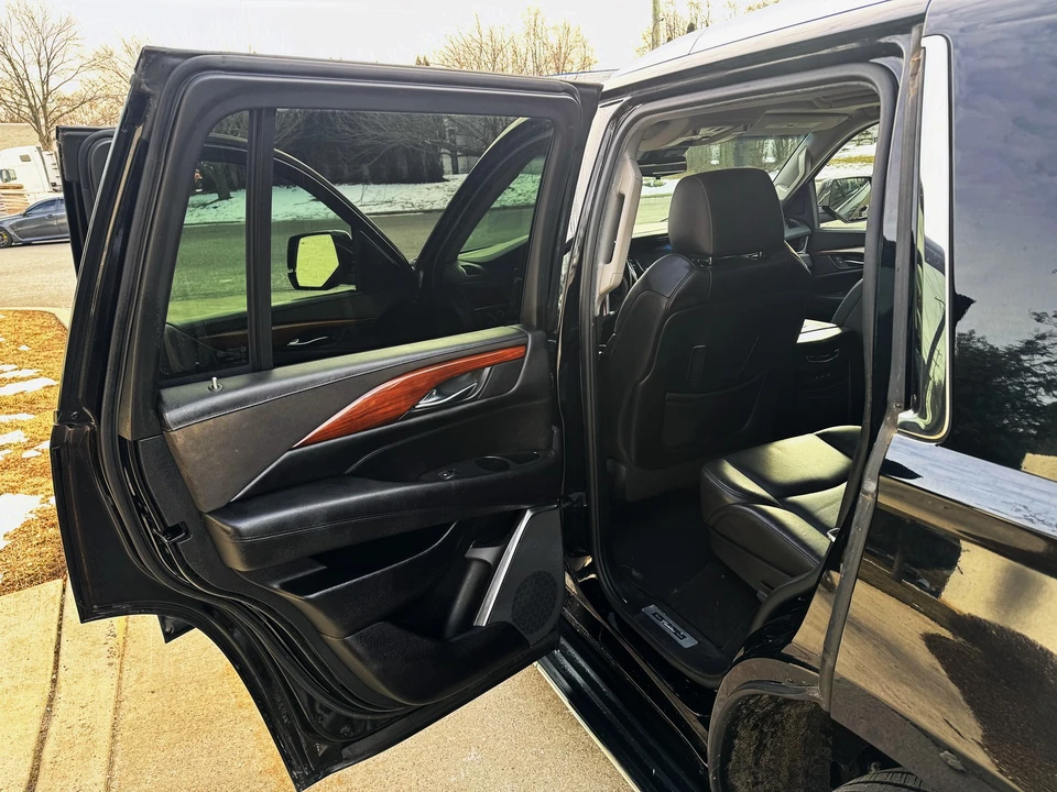 2017 Cadillac Escalade 4th Gen - Image 10 of 21