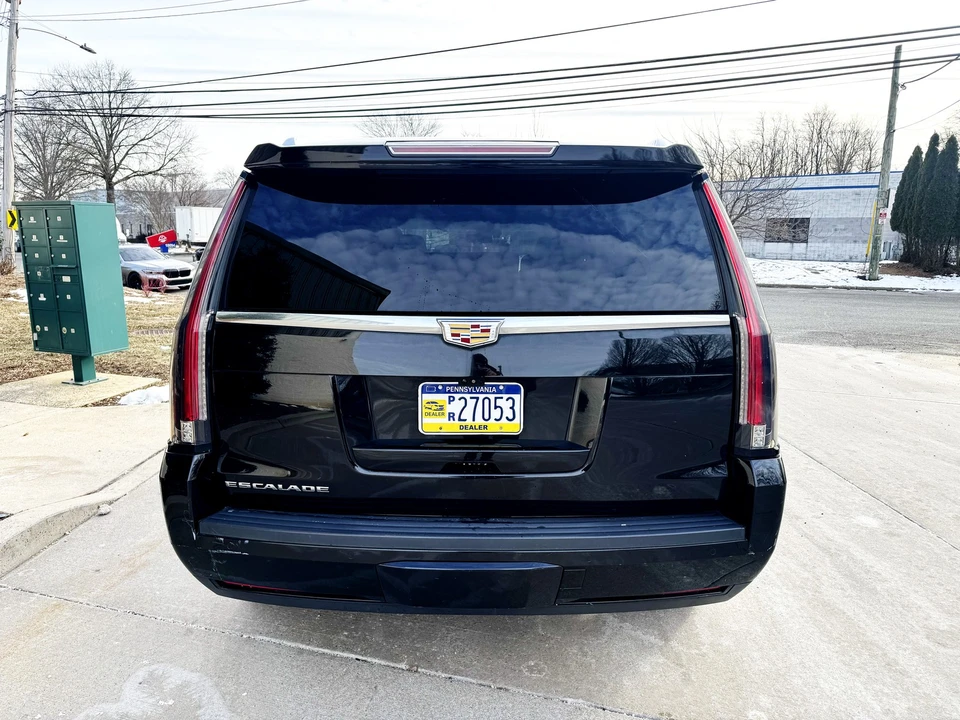 2017 Cadillac Escalade 4th Gen - Image 4 of 21