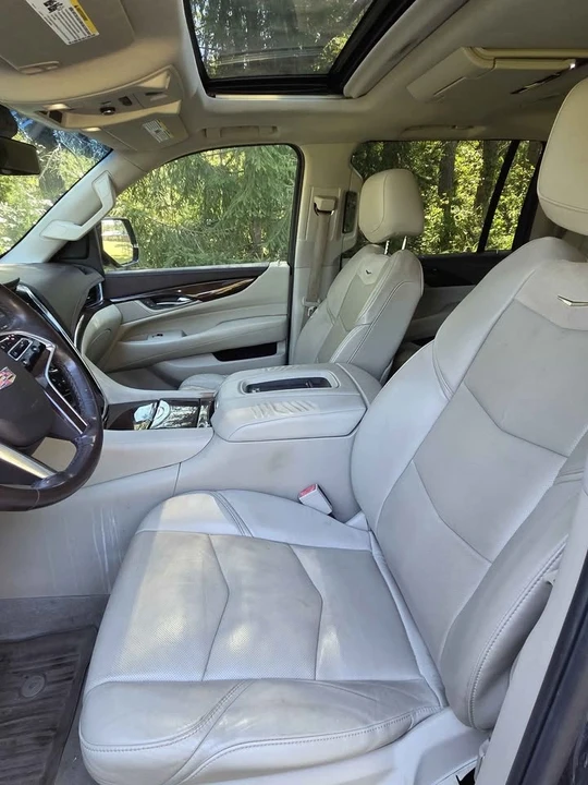 2017 Cadillac Escalade 4th Gen - Image 10 of 19