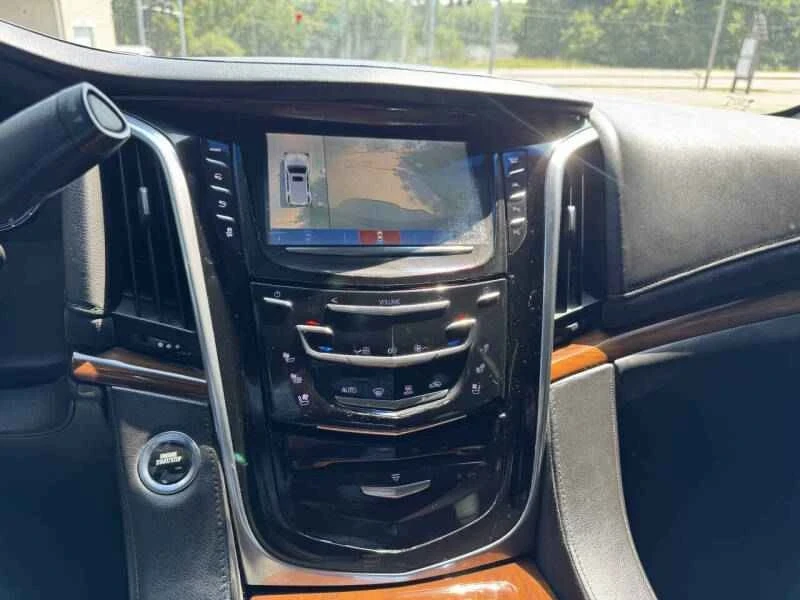 2017 Cadillac Escalade 4th Gen - Image 13 of 13