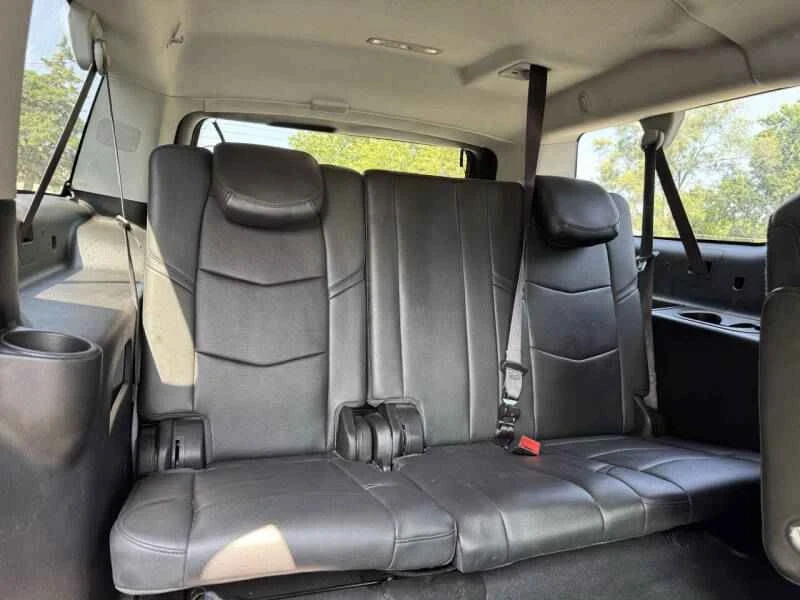 2017 Cadillac Escalade 4th Gen - Image 7 of 13