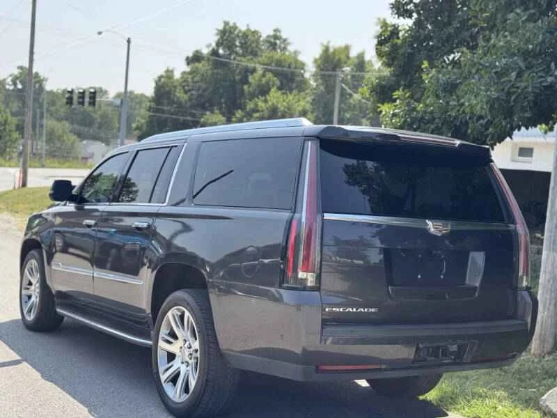 2017 Cadillac Escalade 4th Gen - Image 4 of 13