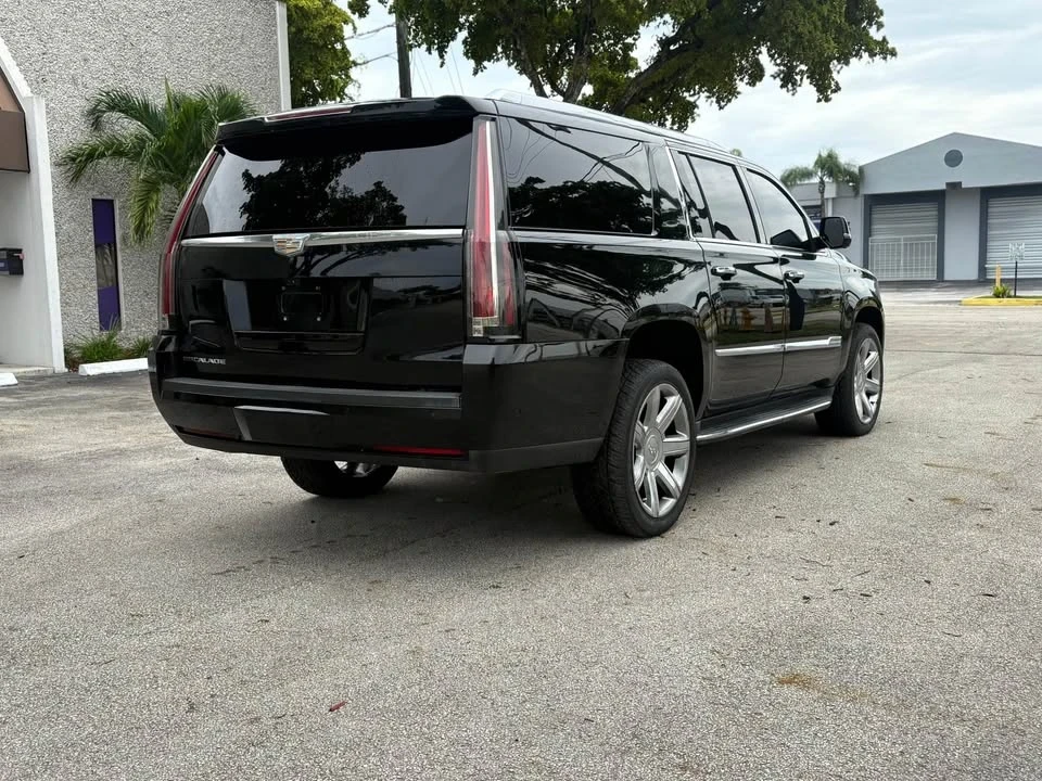 2017 Cadillac Escalade 4th Gen - Image 5 of 10