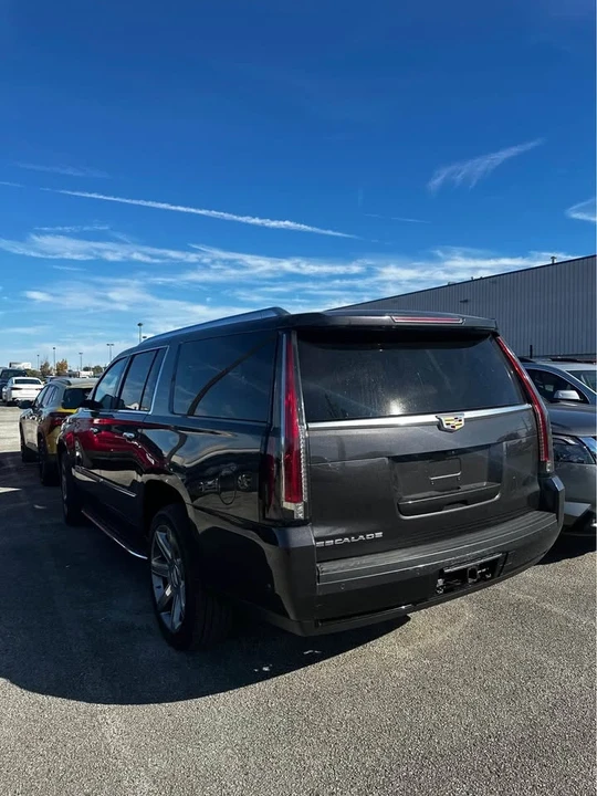 2017 Cadillac Escalade 4th Gen - Image 5 of 7