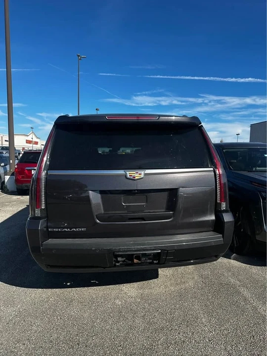 2017 Cadillac Escalade 4th Gen - Image 6 of 7