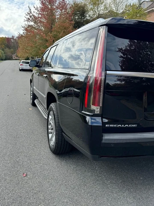 2017 Cadillac Escalade 4th Gen - Image 6 of 12