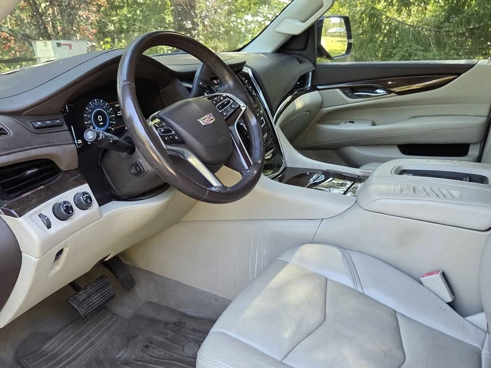 2017 Cadillac Escalade 4th Gen - Image 9 of 19