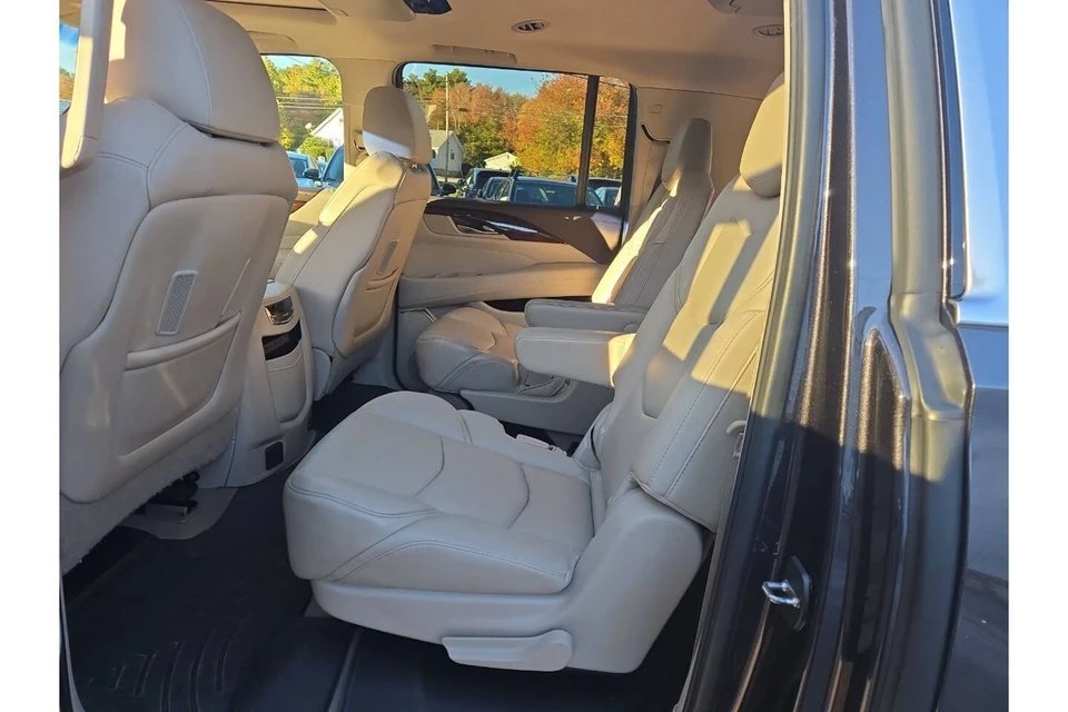 2017 Cadillac Escalade 4th Gen - Image 7 of 17